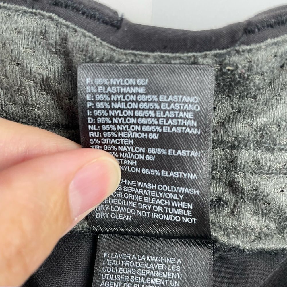 THE North Face Black Stretch Nylon Pants Size 2 - Picture 11 of 12